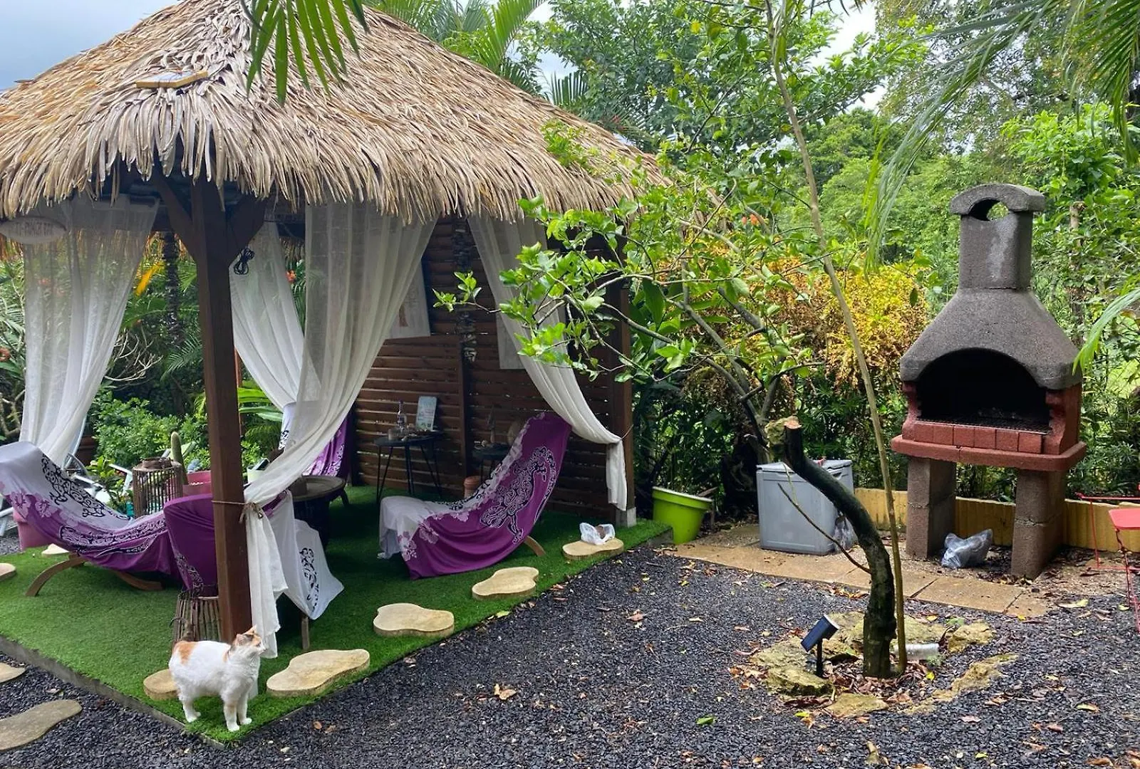 Joli Gite Au Calme Dans Un Ecrin De Verdure Sainte-Anne  Guadeloupe